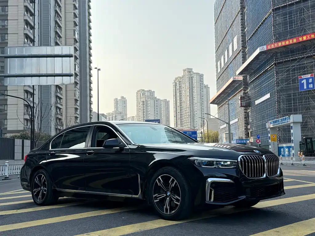 BMW BMW 7 Series 2011 740Li Steinway & Sons Limited Edition 2012 - thumbnail 3