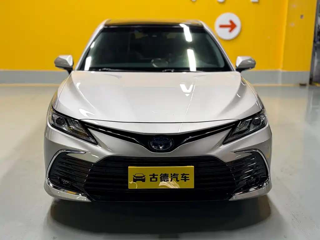 Toyota Toyota Camry 2021 Hybrid 2.5HG Luxury Edition 2022 - thumbnail 2