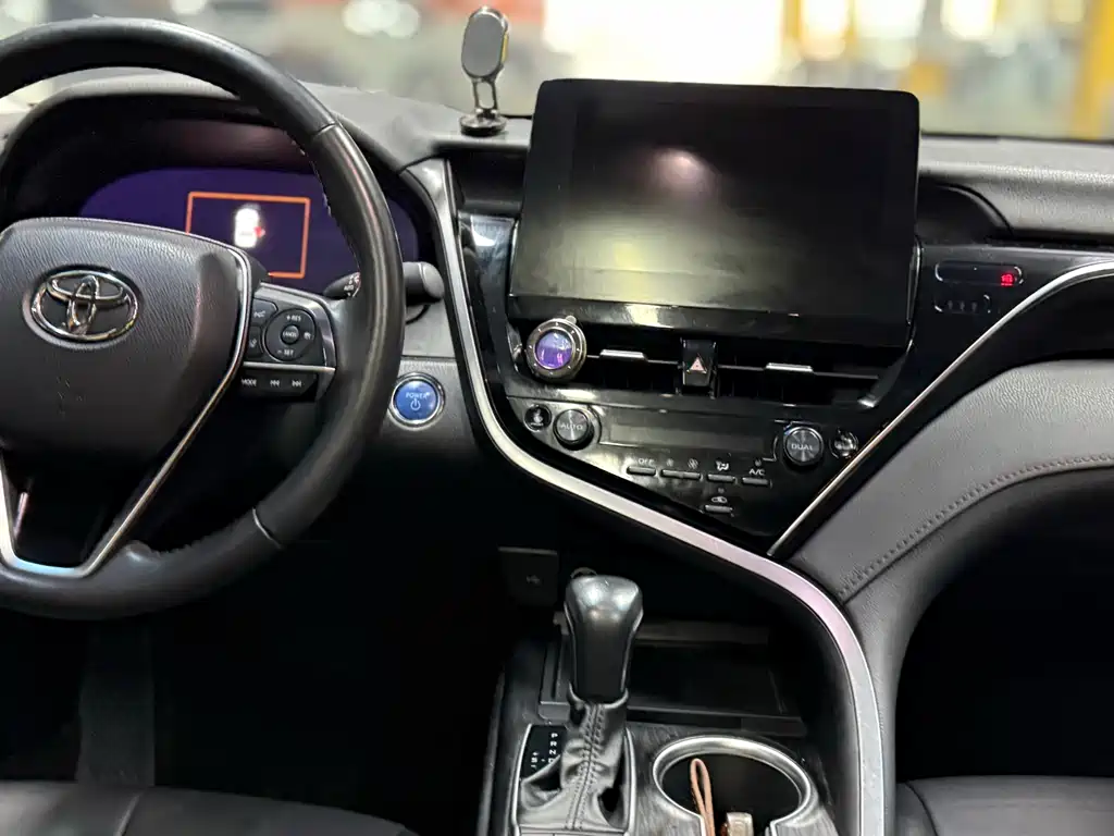 Toyota Toyota Camry 2021 Hybrid 2.5HG Luxury Edition 2022 - thumbnail 16