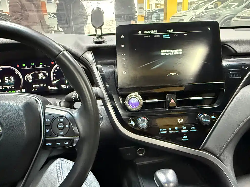 Toyota Toyota Camry 2021 Hybrid 2.5HG Luxury Edition 2022 - thumbnail 18