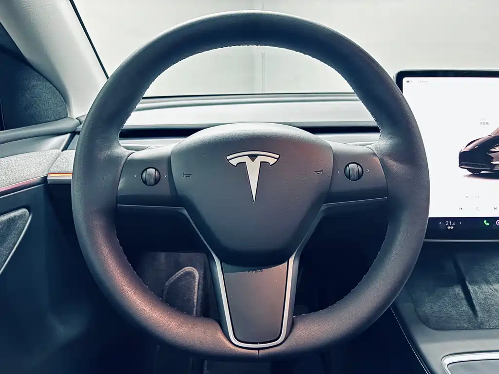 Tesla Model Y 2023 Rear-Wheel Drive 2024 - thumbnail 14