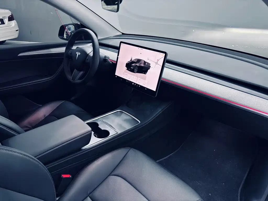 Tesla Model Y 2023 Rear-Wheel Drive 2024 - thumbnail 15
