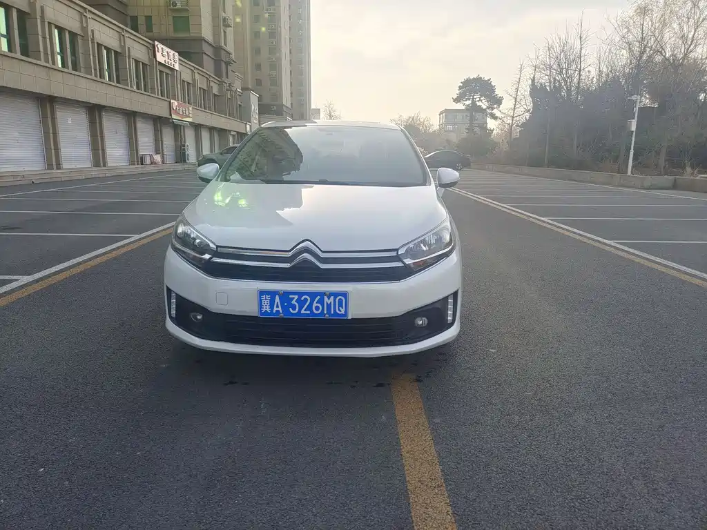 Citroen C4 LCA 2018 1.6L Automatic Luxury Edition 2018 - thumbnail 2