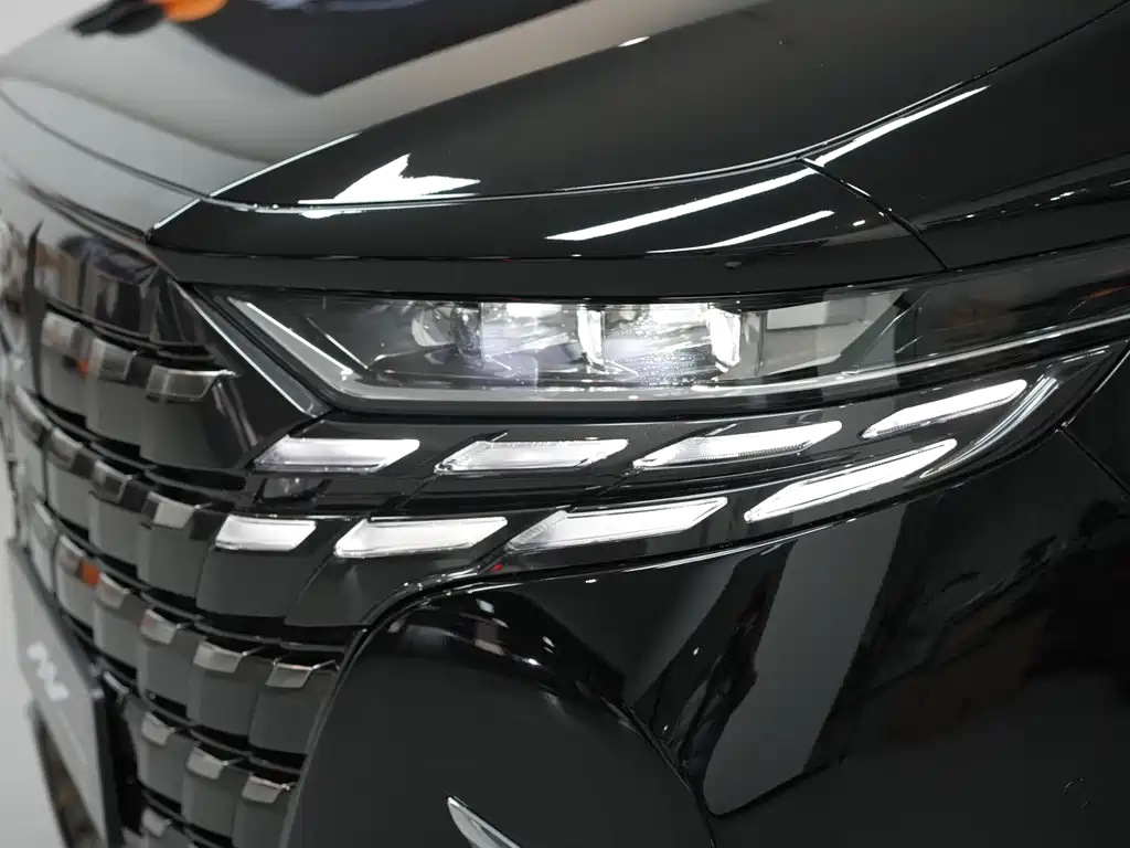 Toyota Alphard 2024 Model Hybrid 2.5L Premium Edition 2026 - thumbnail 3