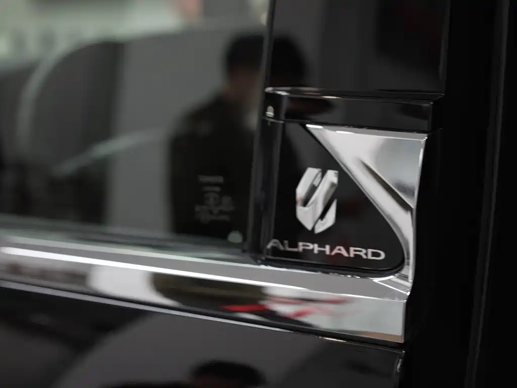 Toyota Alphard 2024 Model Hybrid 2.5L Premium Edition 2026 - thumbnail 5