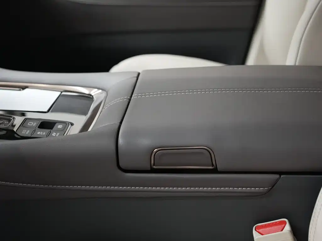 Toyota Alphard 2024 Model Hybrid 2.5L Premium Edition 2026 - thumbnail 9