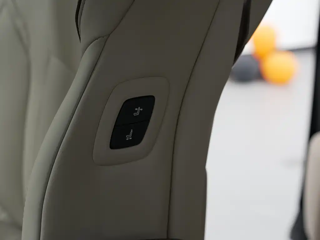 Toyota Alphard 2024 Model Hybrid 2.5L Premium Edition 2026 - thumbnail 10