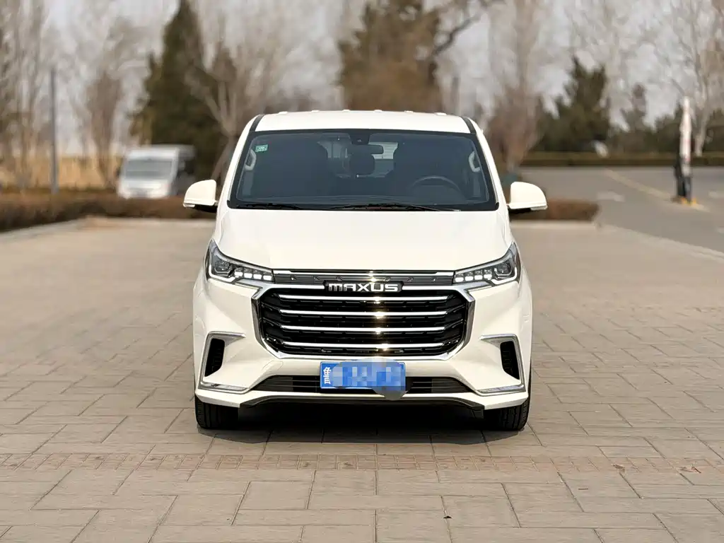 Maxus MAXUS G20 2023 ES 2.0T Gasoline Automatic Premium Edition 2023 - thumbnail 2