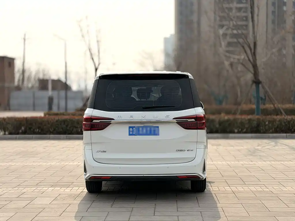 Maxus MAXUS G20 2023 ES 2.0T Gasoline Automatic Premium Edition 2023 - thumbnail 5