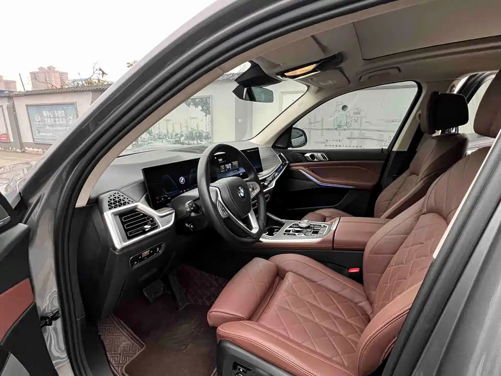 BMW BMW X7 xDrive40i Luxury Package 2023 - thumbnail 10
