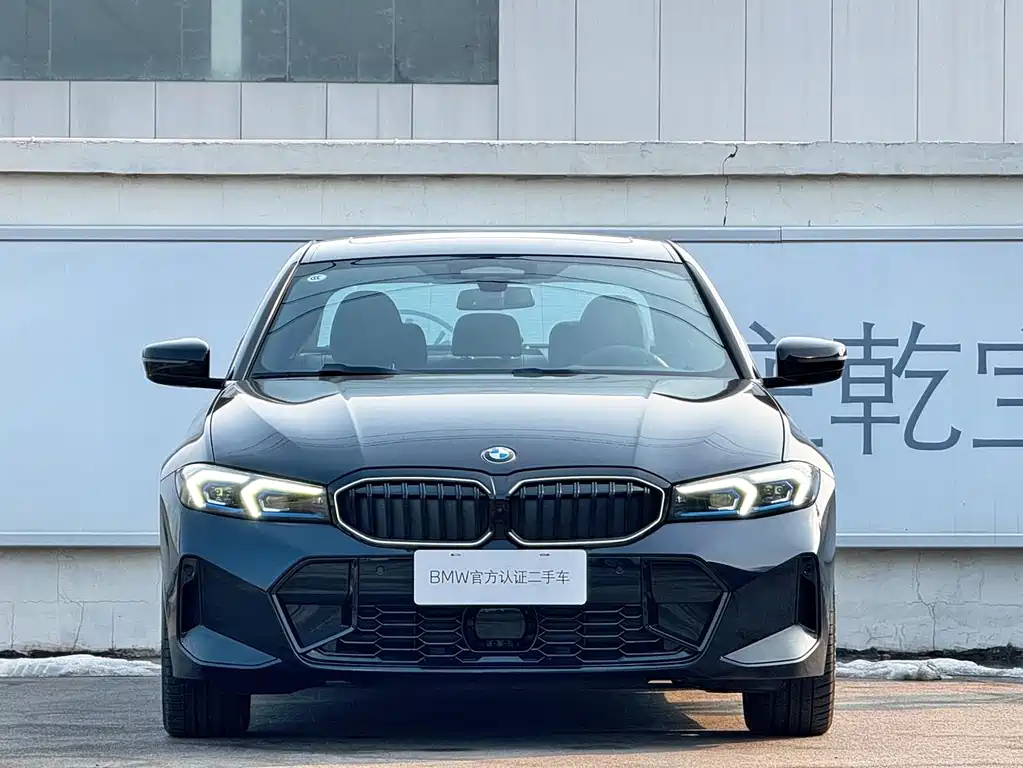 BMW BMW 3 Series 2025 330Li Premium M Sport Night Package 2026 - thumbnail 2