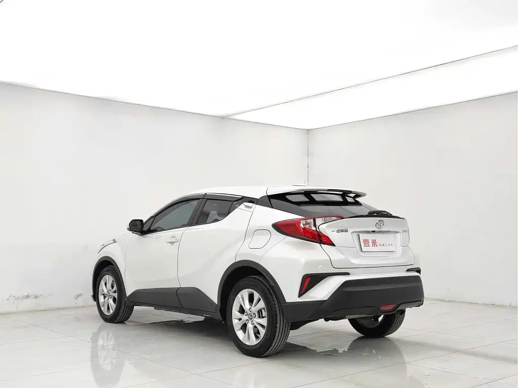 Toyota Toyota IZOA 2021 2.0L Elegance Edition 2021 - thumbnail 4