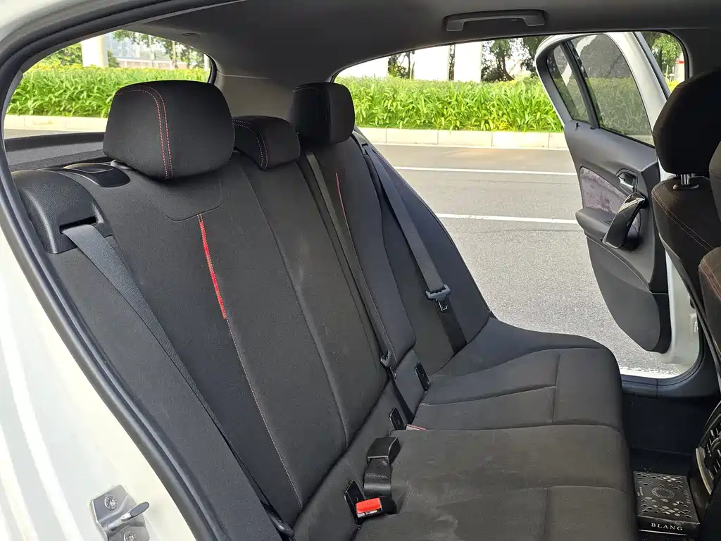 BMW BMW 1 Series Import 2012 Model 118i Sport 2012 - thumbnail 11