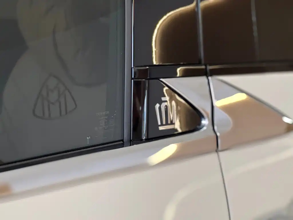 Toyota Alphard 2024 Crown Hybrid 2.5L Executive Premium Version 2024 - thumbnail 5