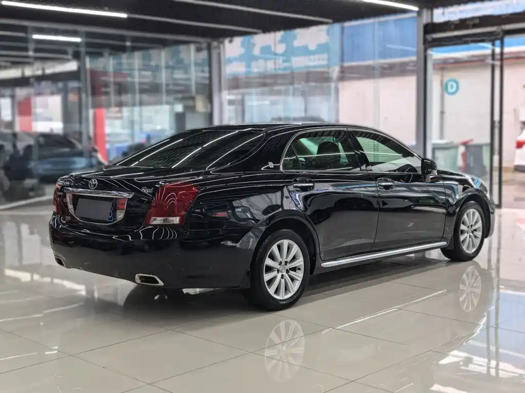 Toyota Toyota Crown 2010 2.5L Royal Leather Sunroof Navigation Edition 2011 - thumbnail 5