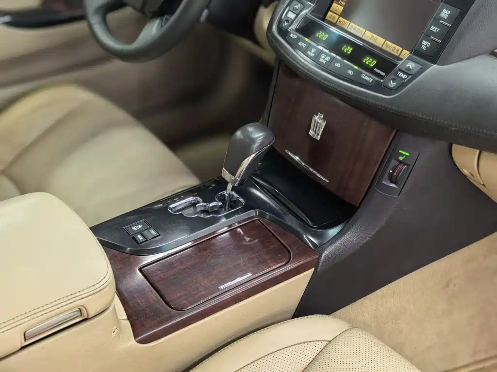 Toyota Toyota Crown 2010 2.5L Royal Leather Sunroof Navigation Edition 2011 - thumbnail 20