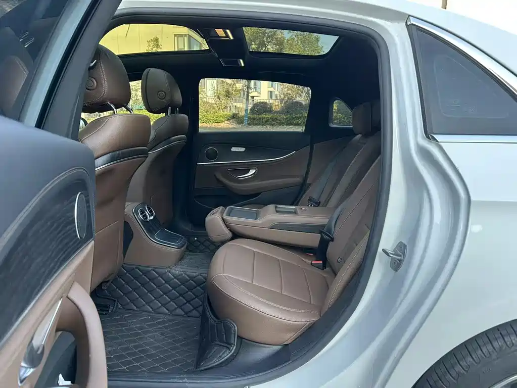 Mercedes-Benz Mercedes-Benz E-Class 2021 Model Year Facelift E 300 L Sport Style 2021 - thumbnail 18