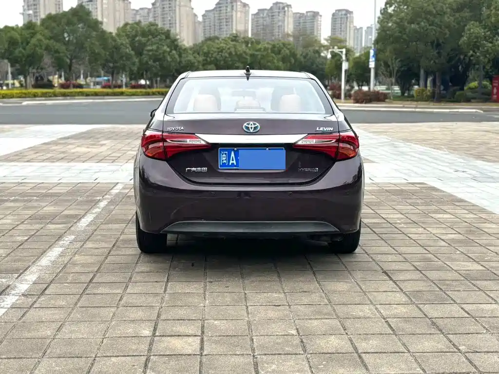 Toyota Toyota Levin 2017 Model Year Facelift Hybrid 1.8H GS E-CVT Premium with Sunroof Edition V 2019 - thumbnail 4