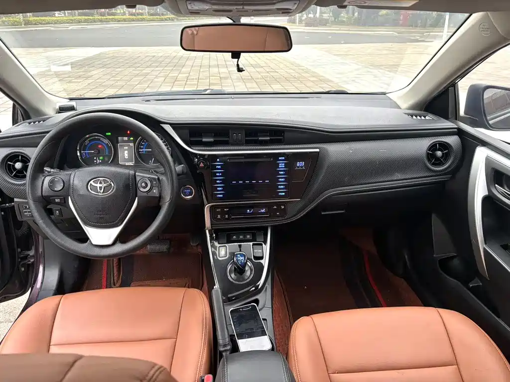 Toyota Toyota Levin 2017 Model Year Facelift Hybrid 1.8H GS E-CVT Premium with Sunroof Edition V 2019 - thumbnail 7