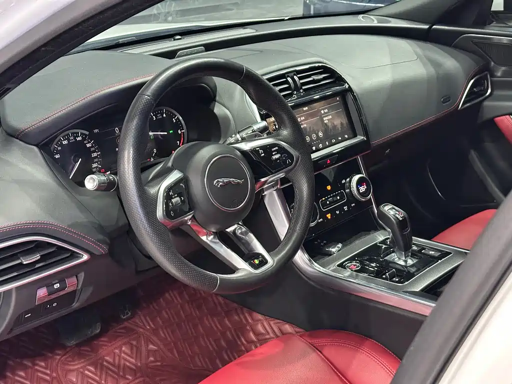 Jaguar Jaguar XEL 2021 2.0T 200PS R-DYNAMIC Youth Sport Edition 2021 - thumbnail 8