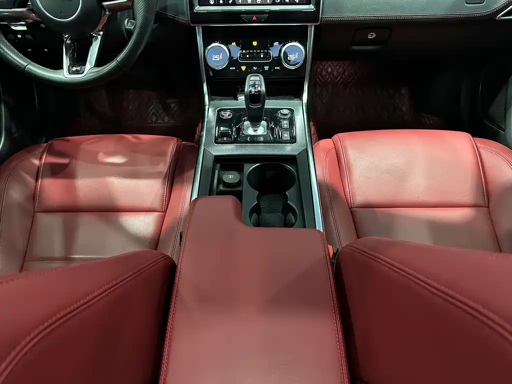 Jaguar Jaguar XEL 2021 2.0T 200PS R-DYNAMIC Youth Sport Edition 2021 - thumbnail 16