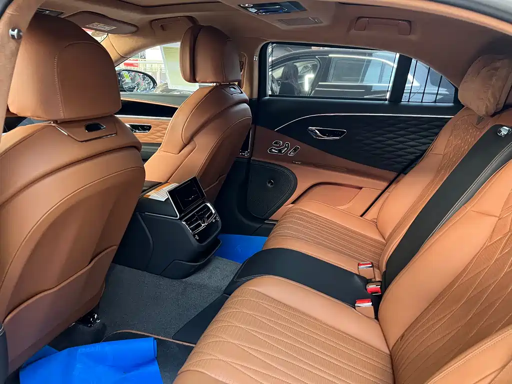 Bentley Bentley Flying Spur 2024 4.0T V8 S 2026 - thumbnail 15