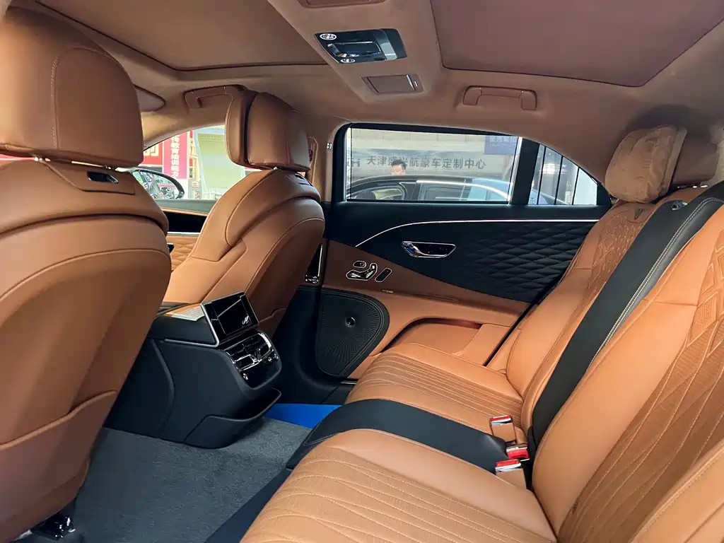 Bentley Bentley Flying Spur 2024 4.0T V8 S 2026 - thumbnail 16