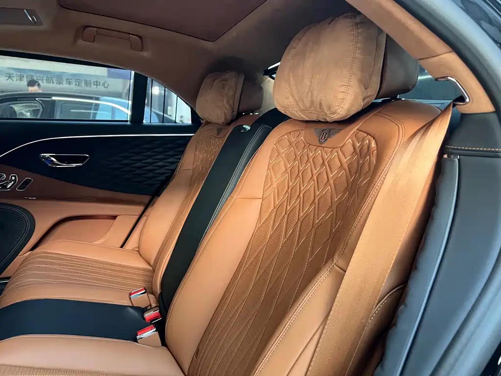 Bentley Bentley Flying Spur 2024 4.0T V8 S 2026 - thumbnail 17