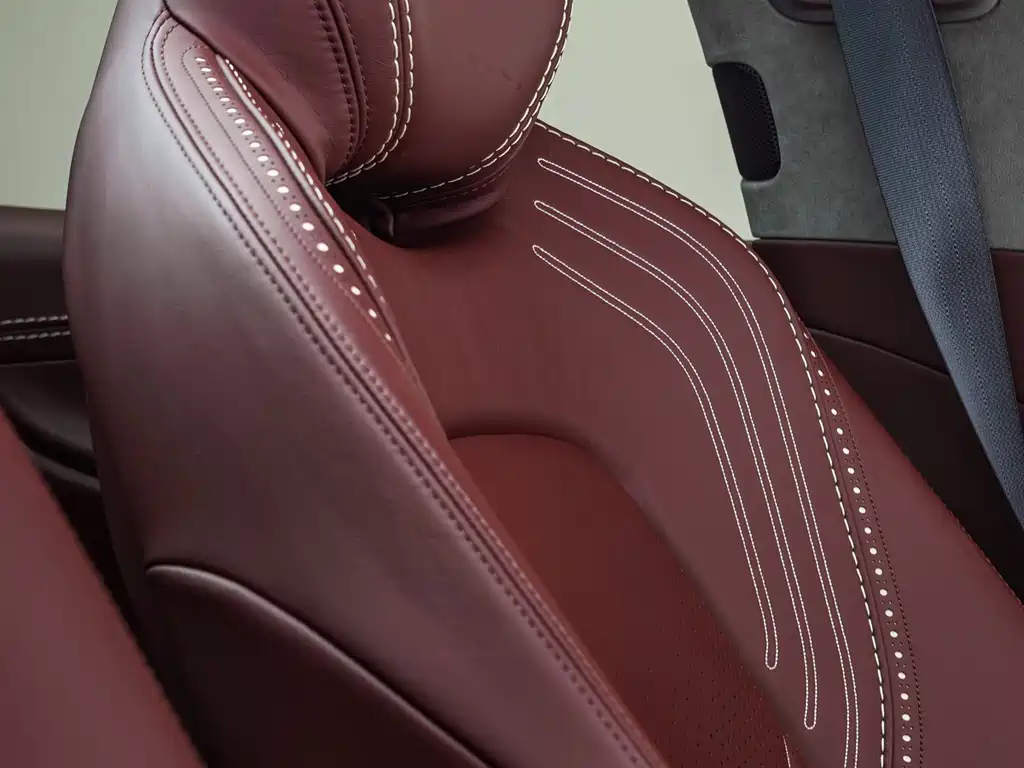 Aston Martin Aston Martin DBX 2020 4.0T V8 2021 - thumbnail 17
