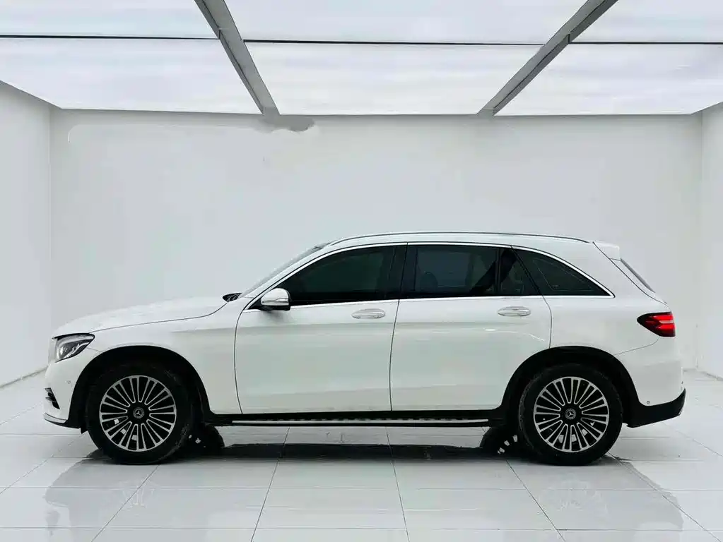 Mercedes-Benz Mercedes-Benz GLC 2019 GLC 260 4MATIC Sport Edition 2019 - thumbnail 4