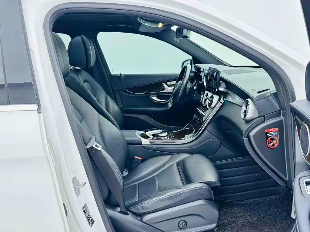 Mercedes-Benz Mercedes-Benz GLC 2019 GLC 260 4MATIC Sport Edition 2019 - thumbnail 8