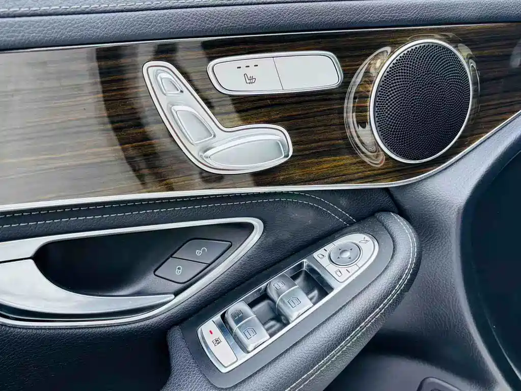 Mercedes-Benz Mercedes-Benz GLC 2019 GLC 260 4MATIC Sport Edition 2019 - thumbnail 14