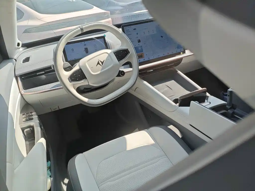 Dongfeng Yipai eπ007 2024 Pure Electric 540 AWD Max Edition 2024 - thumbnail 5