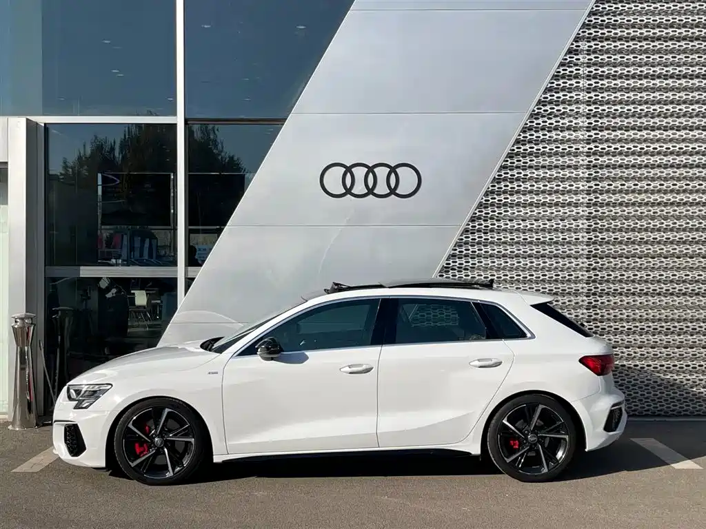 Audi Audi A3 Sportback 35 TFSI 2021 Fashion Sport Edition 2021 - thumbnail 3