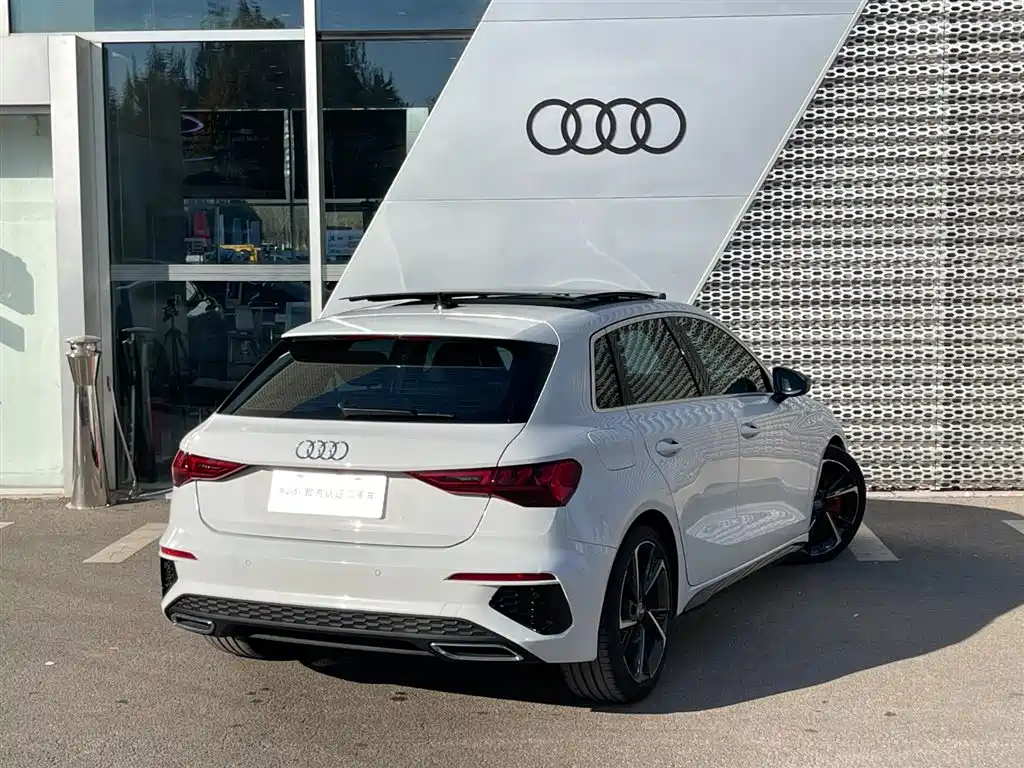 Audi Audi A3 Sportback 35 TFSI 2021 Fashion Sport Edition 2021 - thumbnail 4