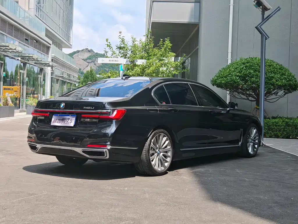 BMW BMW 7 Series 2021 740Li Leading Model Luxury Package 2022 - thumbnail 4