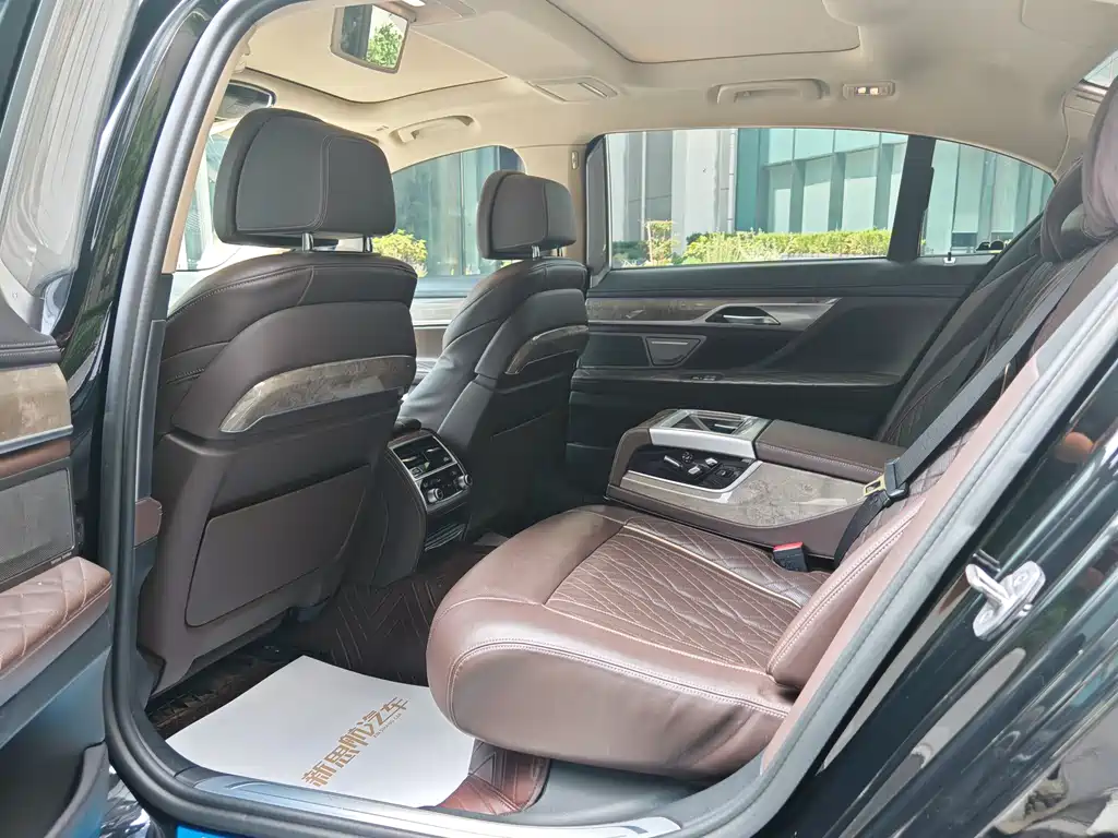BMW BMW 7 Series 2021 740Li Leading Model Luxury Package 2022 - thumbnail 8