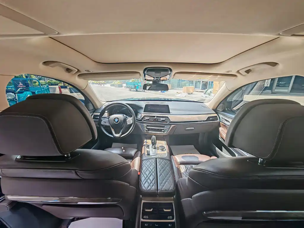 BMW BMW 7 Series 2021 740Li Leading Model Luxury Package 2022 - thumbnail 9