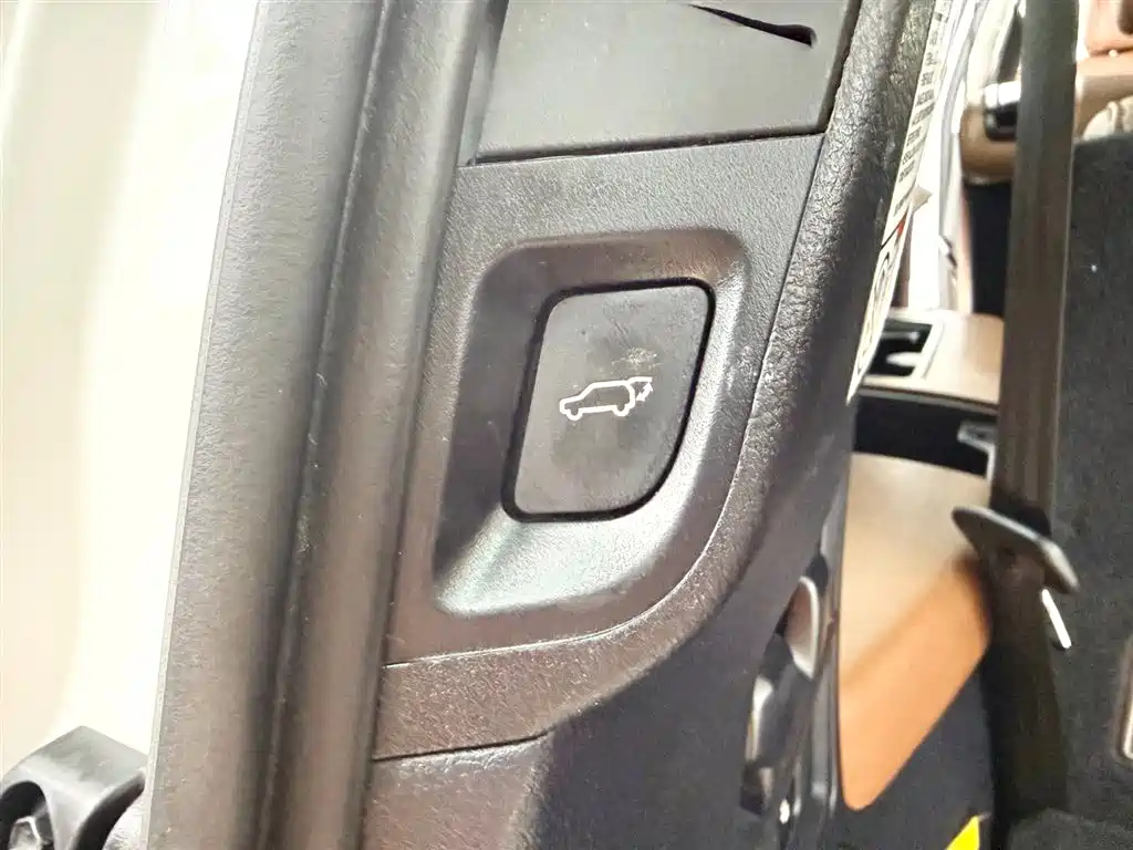 Toyota Toyota Sequoia 2015 5.7L US Specification 2017 - thumbnail 25