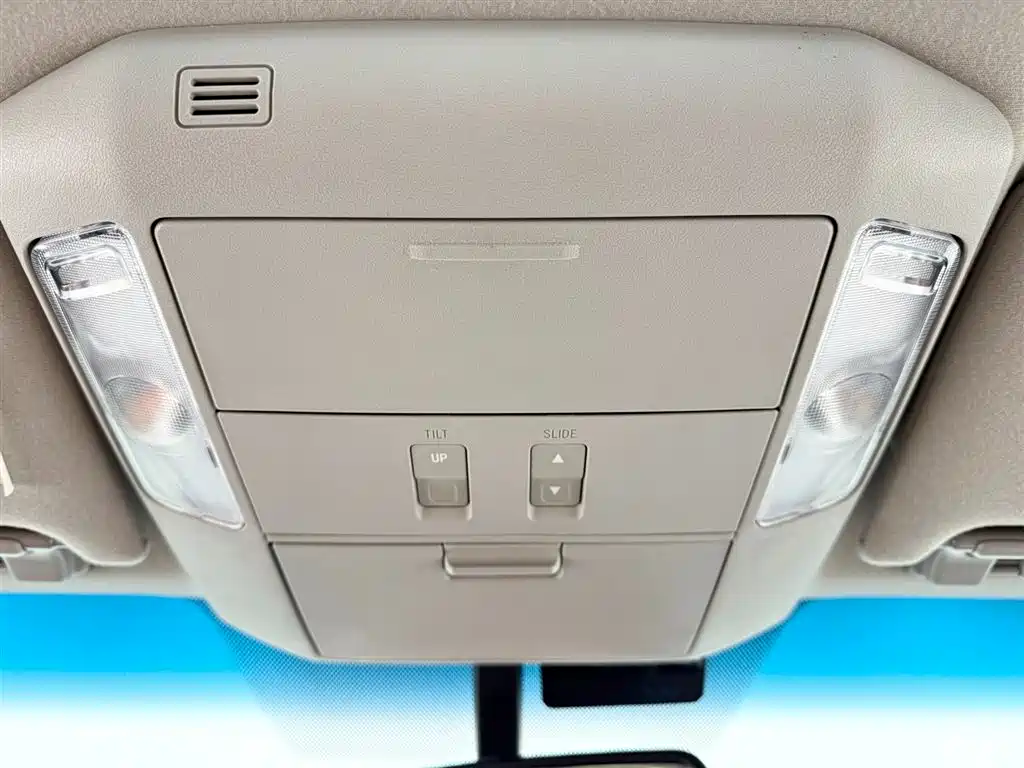 Toyota Toyota Sequoia 2015 5.7L US Specification 2017 - thumbnail 26
