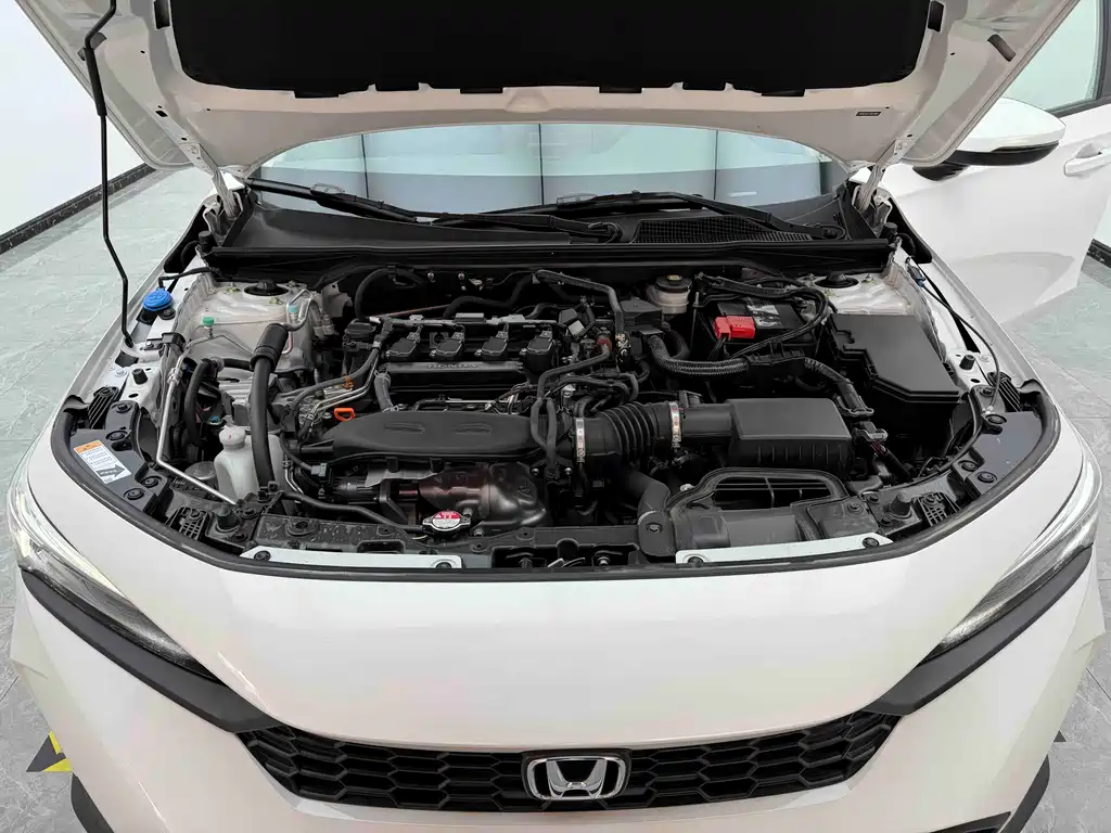 Honda Honda Civic 2025 240TURBO CVT Smart Fun Plus 2025 - thumbnail 6