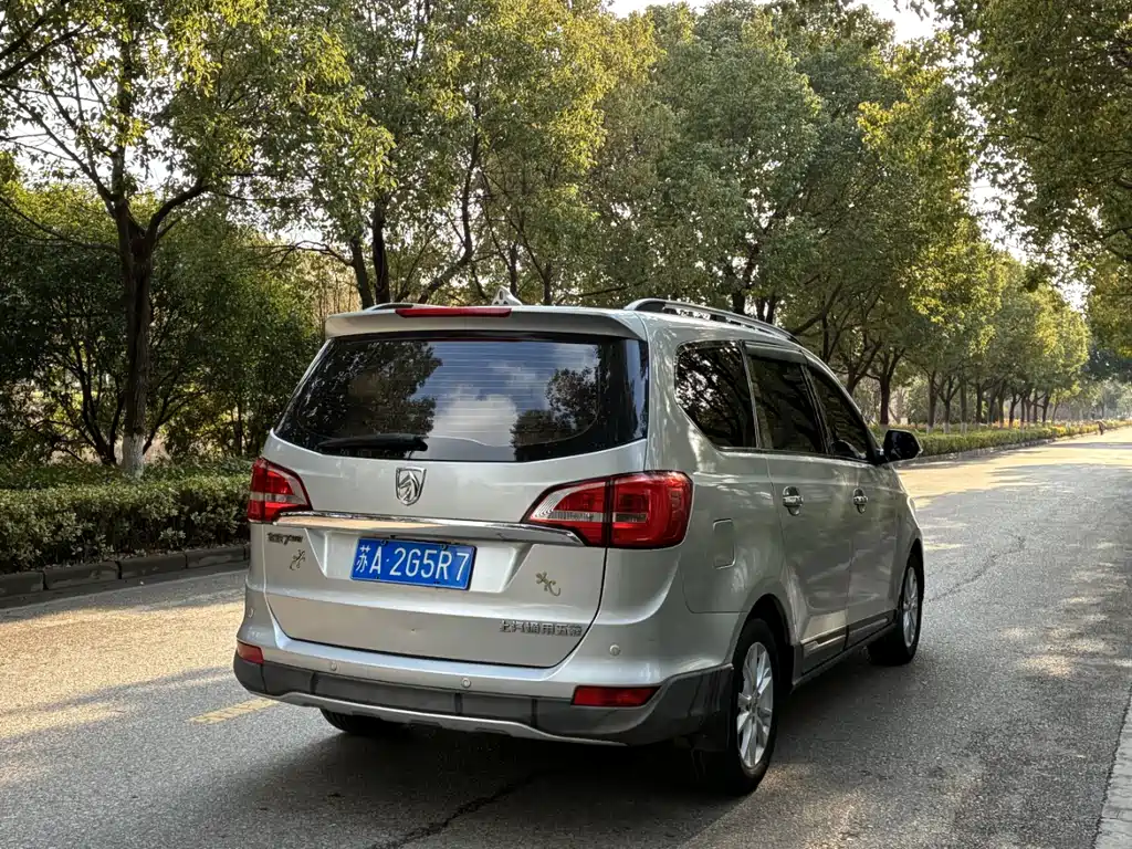 Baojun Baojun 730 2016 1.5L Manual Comfort 7-seater China V 2016 - thumbnail 5