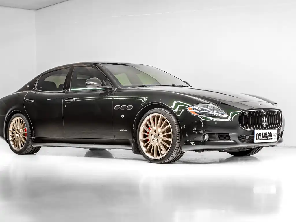Maserati Chrysler 300C 2010 4.7L Sport Edition 2010 - thumbnail 5