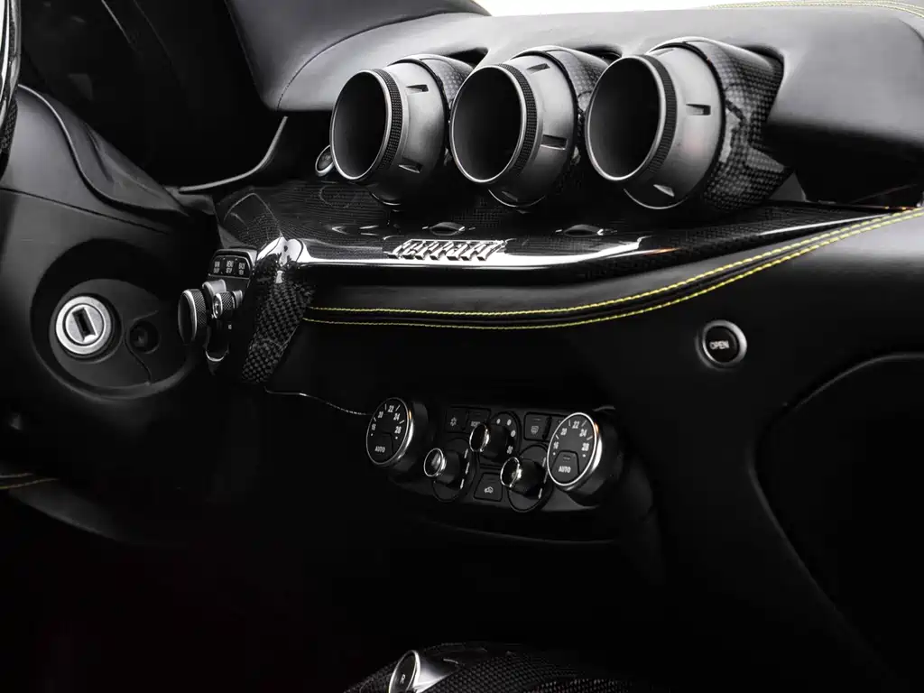 Ferrari Ferrari F12berlinetta 2013 6.3L Standard 2014 - thumbnail 11