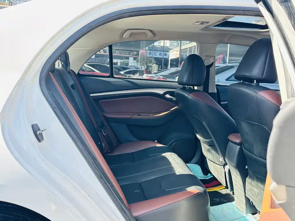 BYD BYD G5 2014 1.5TID Automatic Luxury Edition 2015 - thumbnail 14