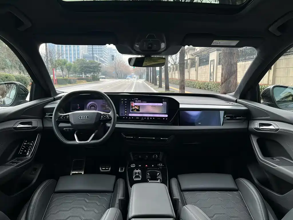 Audi Audi Q6L e-tron 2026 Launch Edition 2025 - thumbnail 9