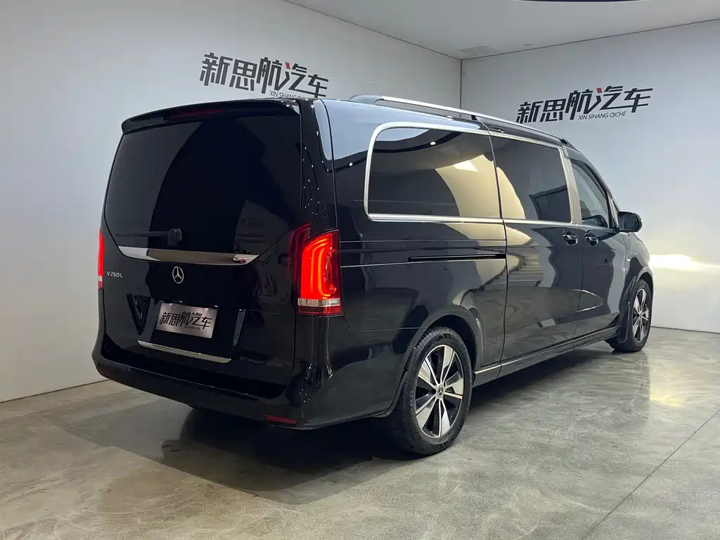 Mercedes-Benz Mercedes-Benz V-Class 2021 V 260 L Long Wheelbase Premium Edition 2022 - thumbnail 5