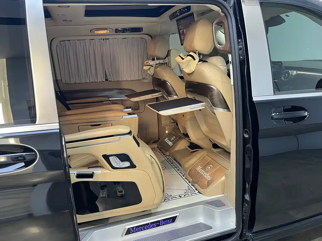 Mercedes-Benz Mercedes-Benz V-Class 2021 V 260 L Long Wheelbase Premium Edition 2022 - thumbnail 17