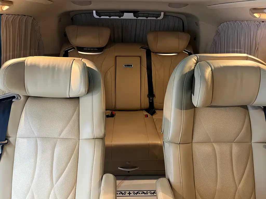 Mercedes-Benz Mercedes-Benz V-Class 2021 V 260 L Long Wheelbase Premium Edition 2022 - thumbnail 18