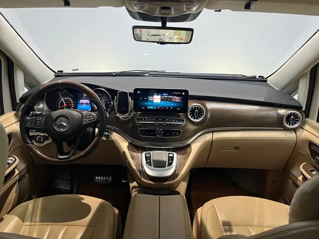 Mercedes-Benz Mercedes-Benz V-Class 2021 V 260 L Long Wheelbase Premium Edition 2022 - thumbnail 21
